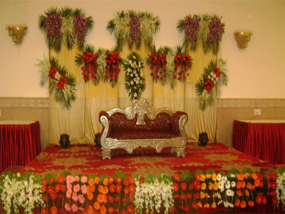 Viceroy Inn Dehradun Buitenkant foto
