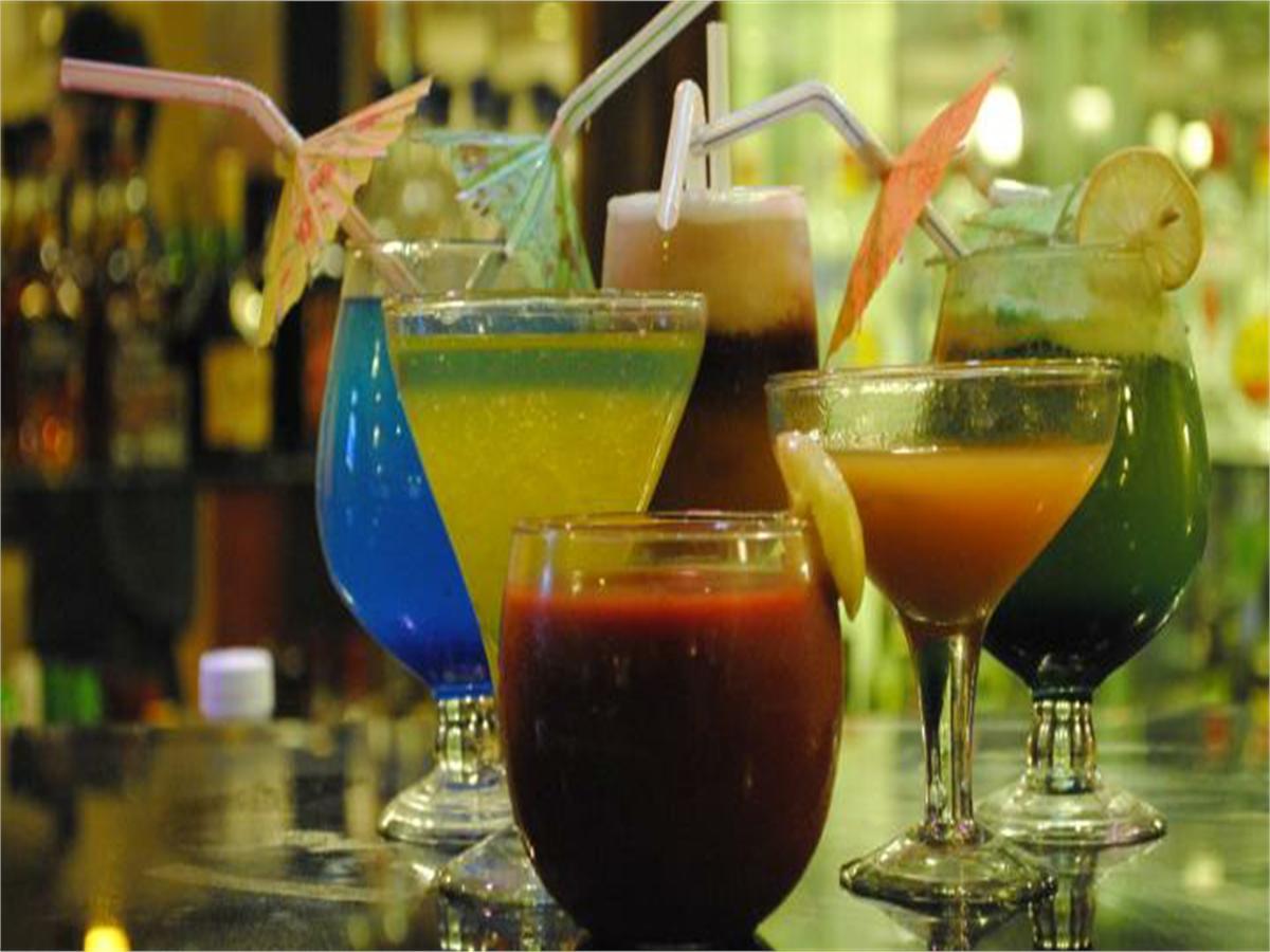 Viceroy Inn Dehradun Buitenkant foto